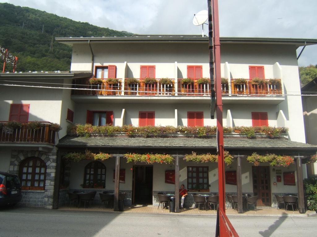 Hotel Berlinghera Sorico Bagian luar foto
